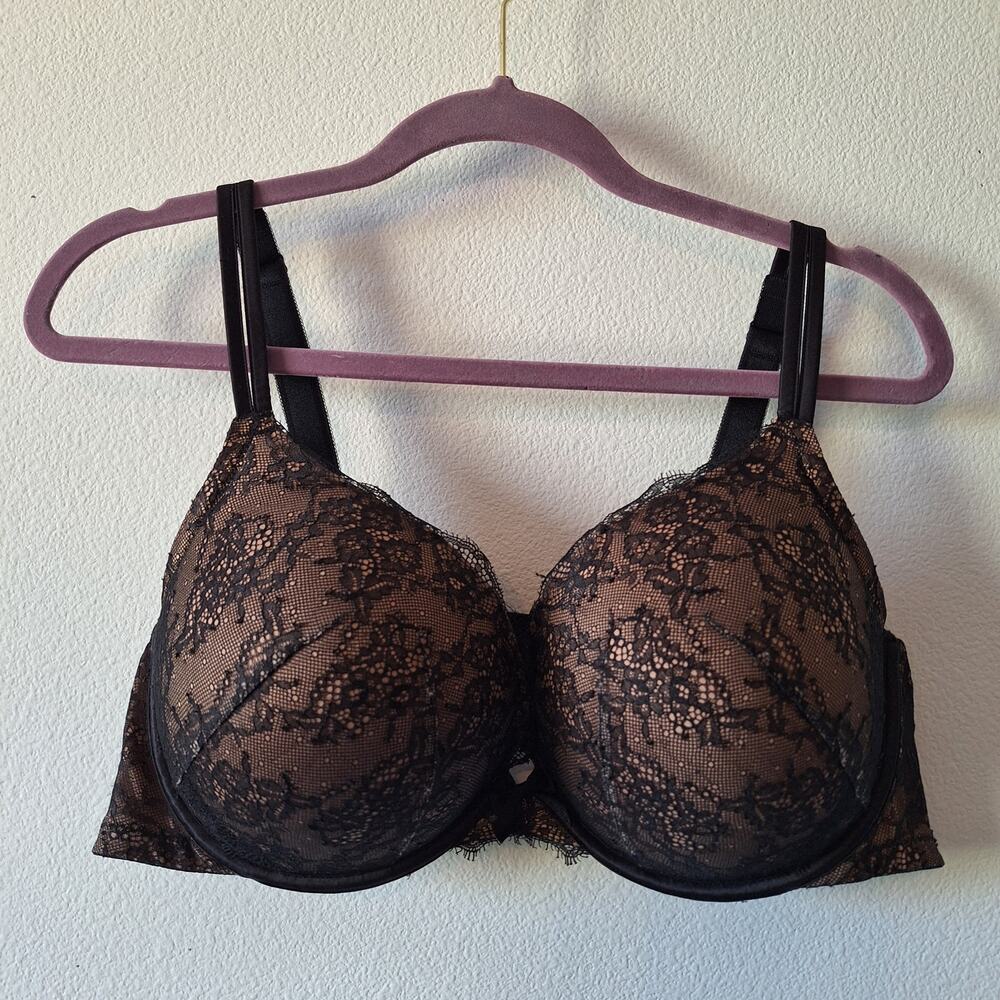 Torrid 42DD black lace plunge bra underwire plus size